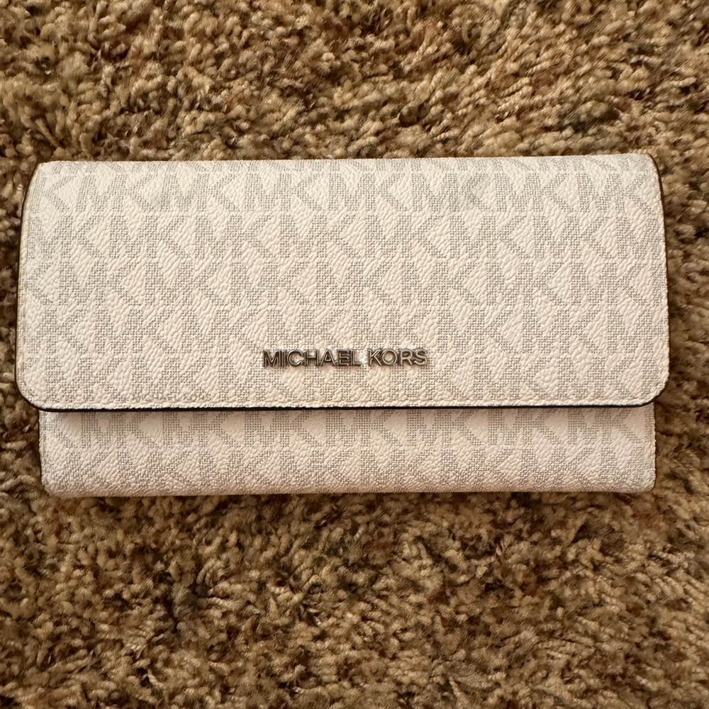 Michael Kors 3 fold wallet